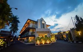 Nyland Pasteur Bandung