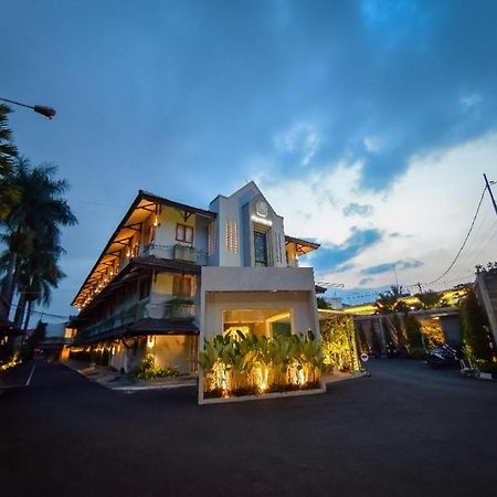 Hotel Nyland Pasteur Bandung Bagian luar foto