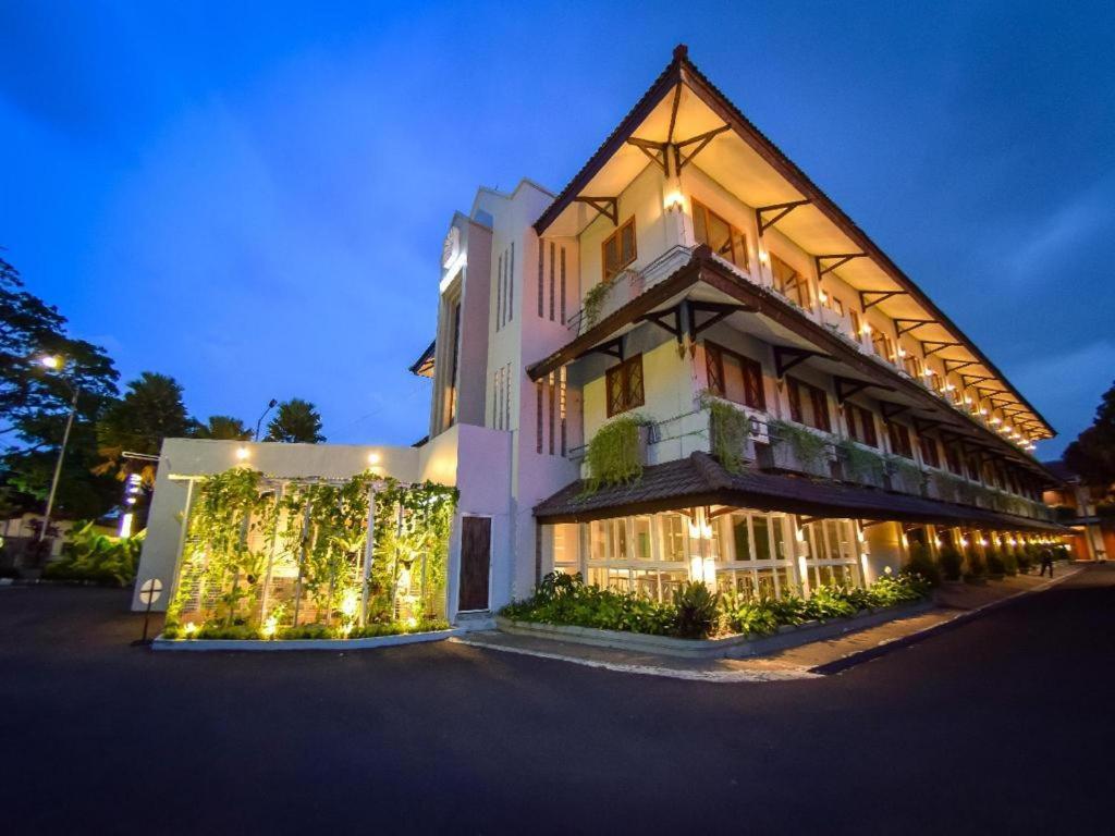 Hotel Nyland Pasteur Bandung Bagian luar foto